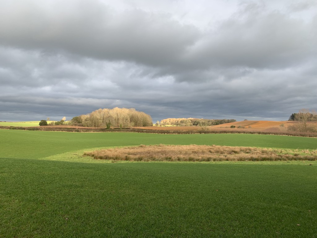 The walks takes you on a 9 mile in Nidderdale AONB, in North Yorkshire. Starting at Studley Royal Park, near RIppon and Harrogate. It includes several historical buildings. This includes Fountains Abbey, St Mary's Church and Fountains Hall.
